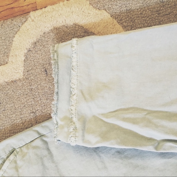 Size 6 LOFT frayed bottom cropped mint chinos! - Picture 2 of 2